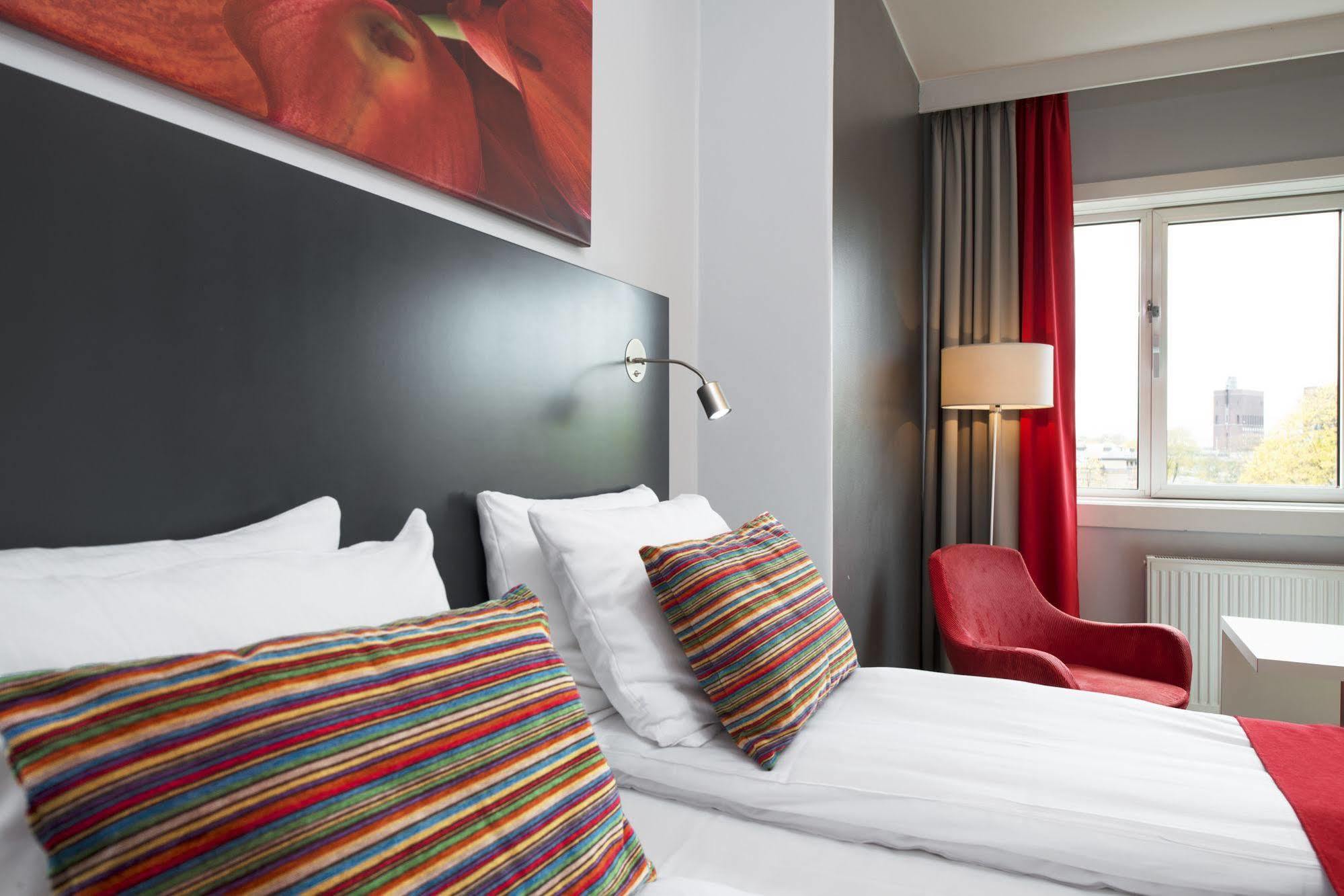 Thon Hotel Europa Oslo Esterno foto